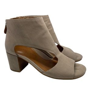 Gentle Soles by Kenneth Cole Leather Ankle Zip Sandals women’s size 7.5 M